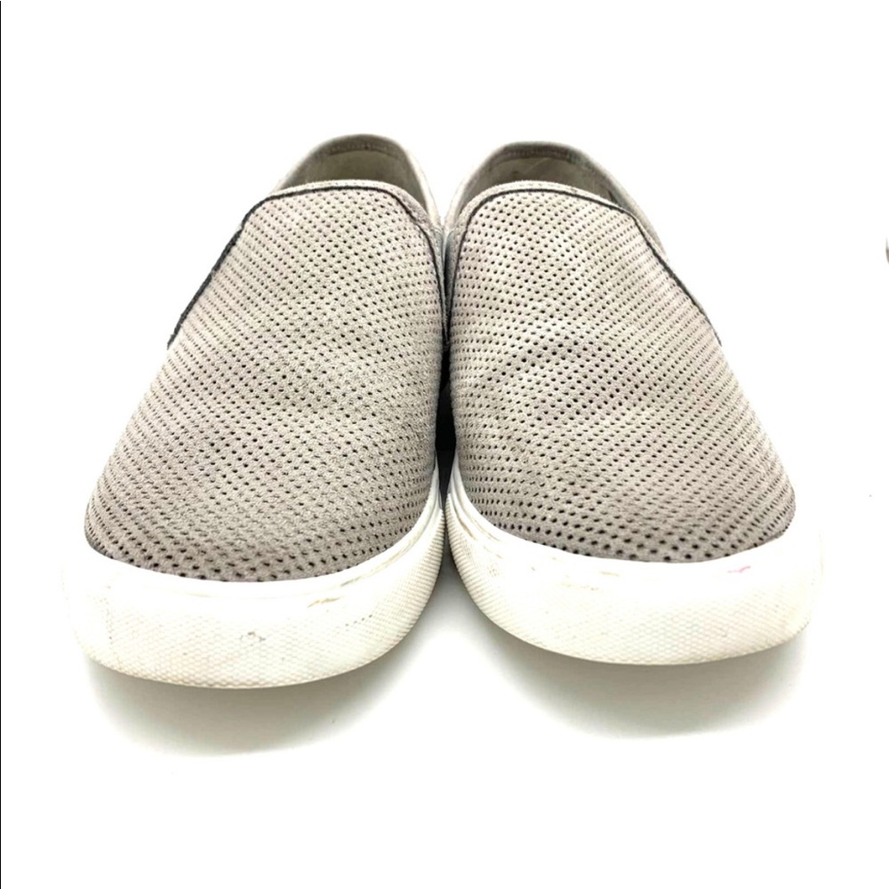 Steve Madden Slip on size 9.5